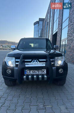 Позашляховик / Кросовер Mitsubishi Pajero 2008 в 