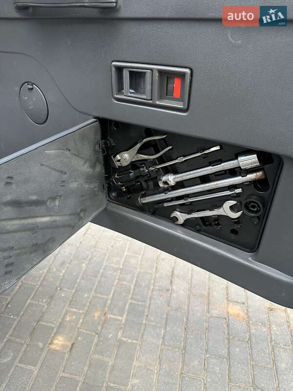 Внедорожник / Кроссовер Mitsubishi Pajero 1997 в Черновцах фото 4 Внедорожник / Кроссовер Mitsubishi Pajero 1997 в Черновцах