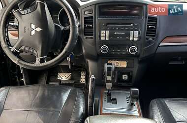 Внедорожник / Кроссовер Mitsubishi Pajero 2008 в 