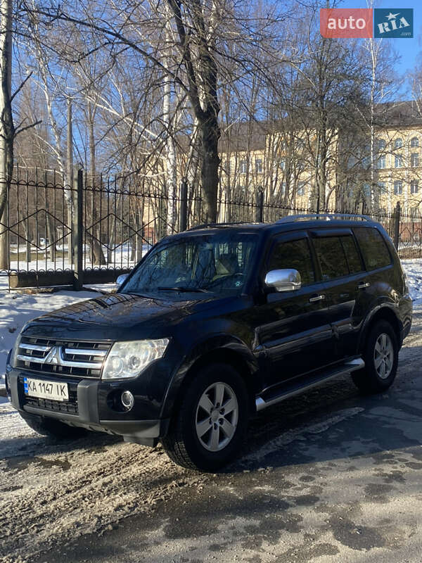 Внедорожник / Кроссовер Mitsubishi Pajero 2008 в Киеве фото 4 Внедорожник / Кроссовер Mitsubishi Pajero 2008 в Киеве