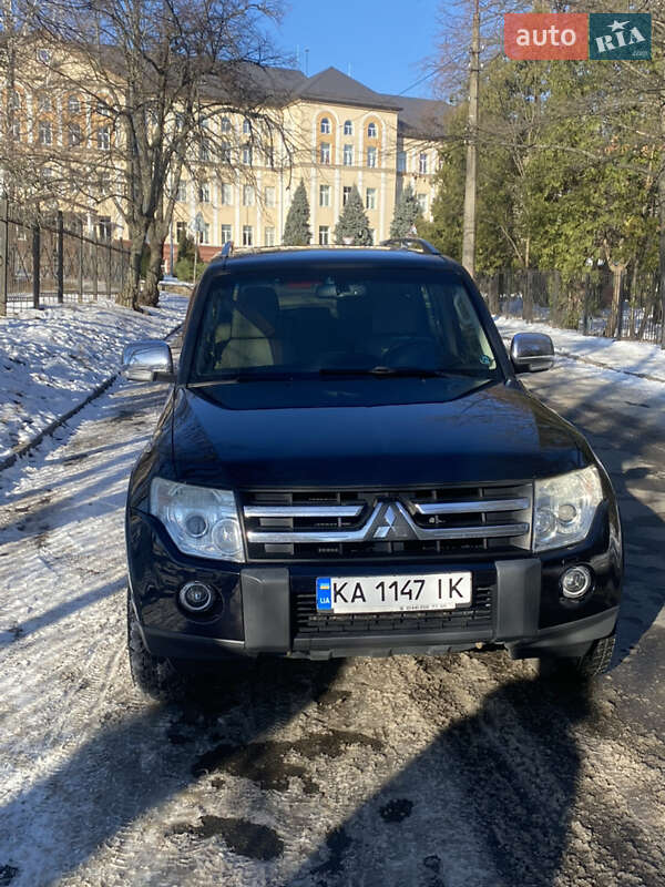 Внедорожник / Кроссовер Mitsubishi Pajero 2008 в Киеве фото 2 Внедорожник / Кроссовер Mitsubishi Pajero 2008 в Киеве