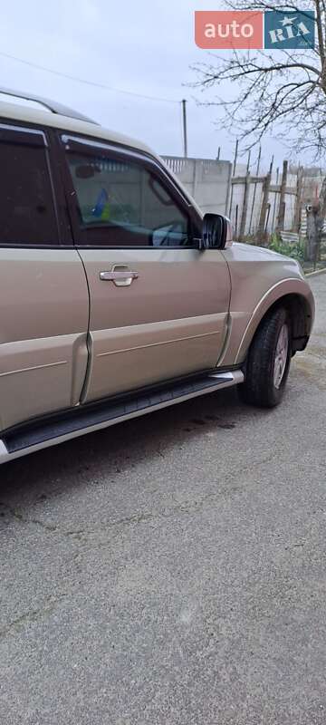 Внедорожник / Кроссовер Mitsubishi Pajero 2007 в Боярке