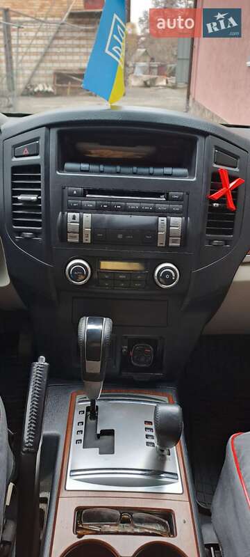 Внедорожник / Кроссовер Mitsubishi Pajero 2007 в Боярке