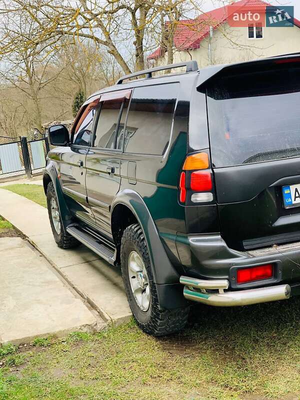 Внедорожник / Кроссовер Mitsubishi Pajero 2003 в Ивано-Франковске