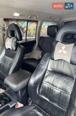 Внедорожник / Кроссовер Mitsubishi Pajero 2007 в 