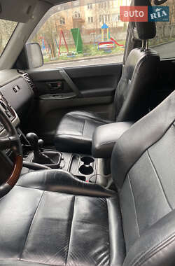 Позашляховик / Кросовер Mitsubishi Pajero 2000 в 