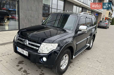 Внедорожник / Кроссовер Mitsubishi Pajero 2007 в 