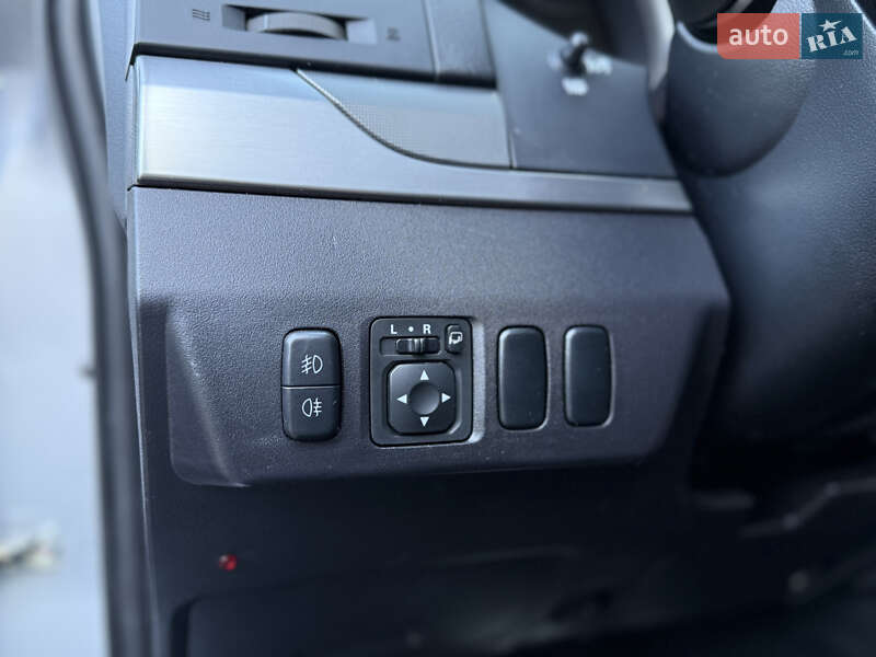 Внедорожник / Кроссовер Mitsubishi Pajero 2017 в Черновцах