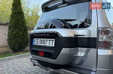 Внедорожник / Кроссовер Mitsubishi Pajero 2017 в 
