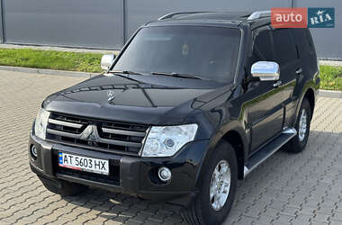 Внедорожник / Кроссовер Mitsubishi Pajero 2007 в 