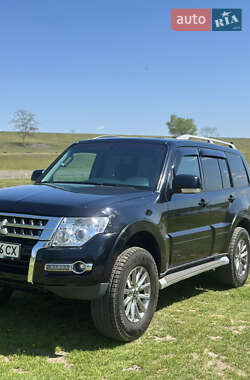 Внедорожник / Кроссовер Mitsubishi Pajero 2007 в 