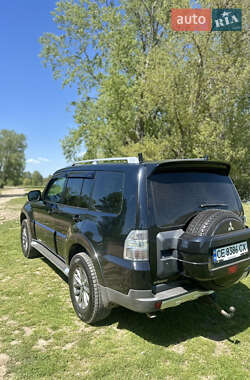 Внедорожник / Кроссовер Mitsubishi Pajero 2007 в 