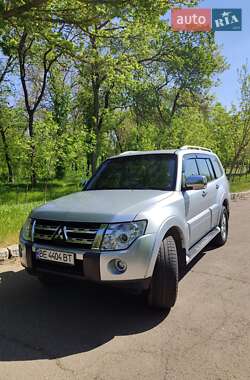 Позашляховик / Кросовер Mitsubishi Pajero 2007 в Миколаєві