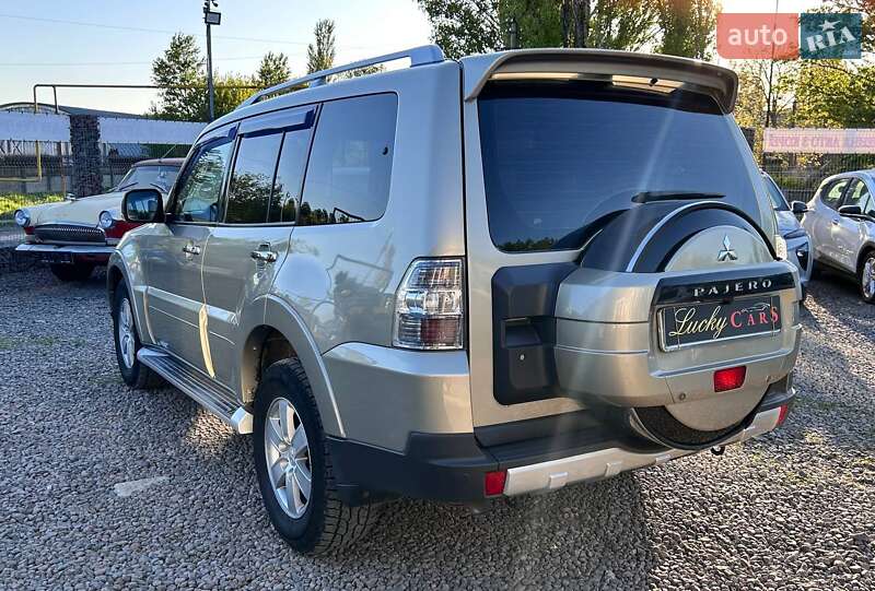 Внедорожник / Кроссовер Mitsubishi Pajero 2007 в Одессе