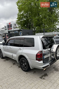 Внедорожник / Кроссовер Mitsubishi Pajero 2002 в 