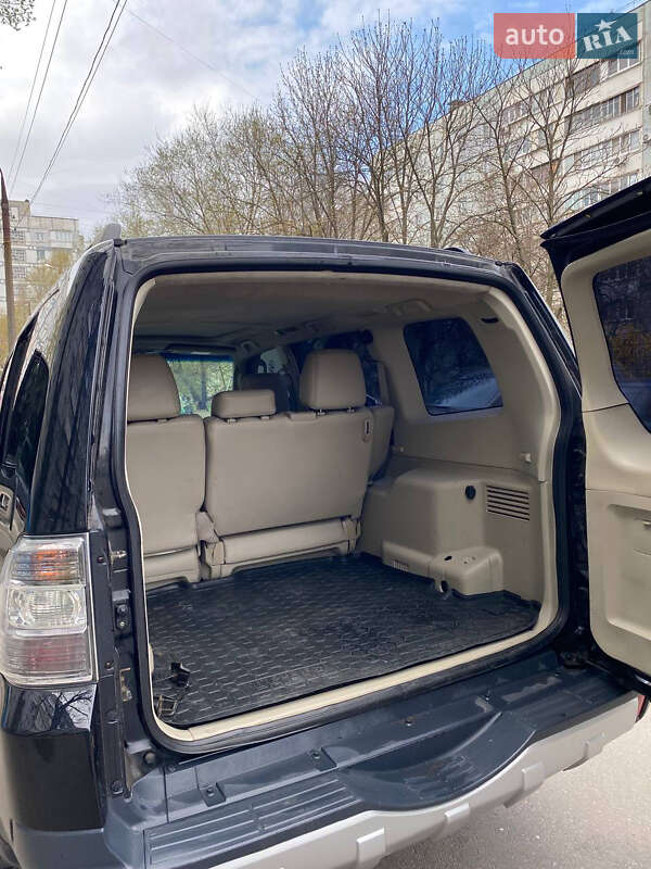 Внедорожник / Кроссовер Mitsubishi Pajero 2007 в Запорожье