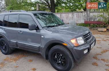 Позашляховик / Кросовер Mitsubishi Pajero 2001 в Рівному