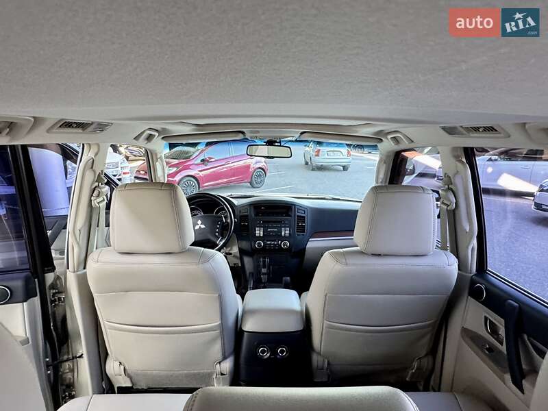 Позашляховик / Кросовер Mitsubishi Pajero 2008 в Дніпрі