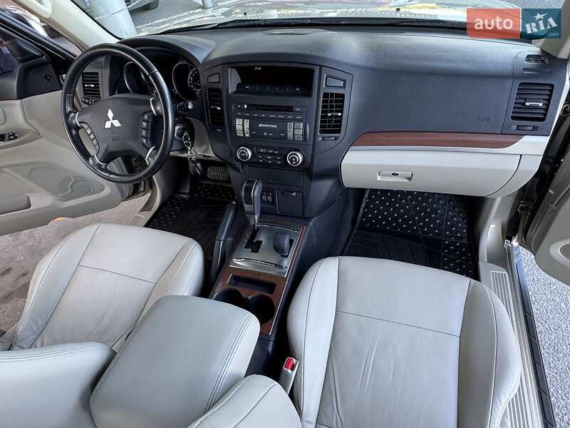 Позашляховик / Кросовер Mitsubishi Pajero 2008 в Дніпрі