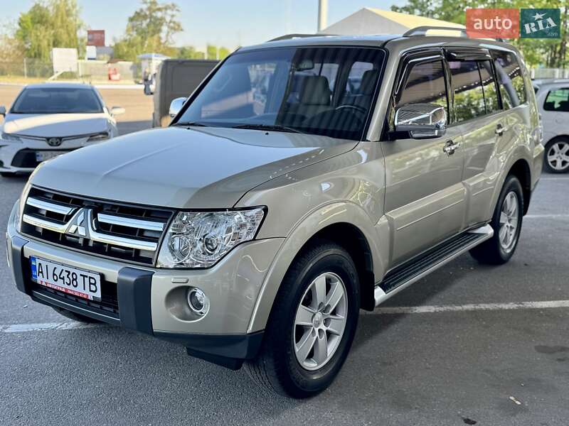 Позашляховик / Кросовер Mitsubishi Pajero 2008 в Дніпрі
