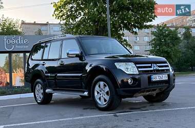 Позашляховик / Кросовер Mitsubishi Pajero 2007 в 