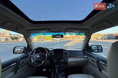 Позашляховик / Кросовер Mitsubishi Pajero 2007 в 