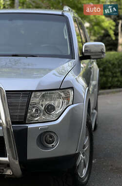 Внедорожник / Кроссовер Mitsubishi Pajero 2008 в 