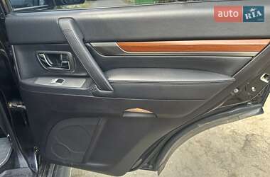 Позашляховик / Кросовер Mitsubishi Pajero 2008 в 