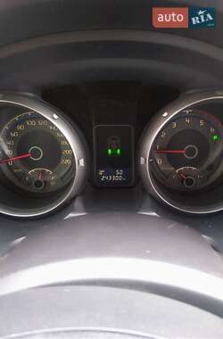 Внедорожник / Кроссовер Mitsubishi Pajero 2008 в 