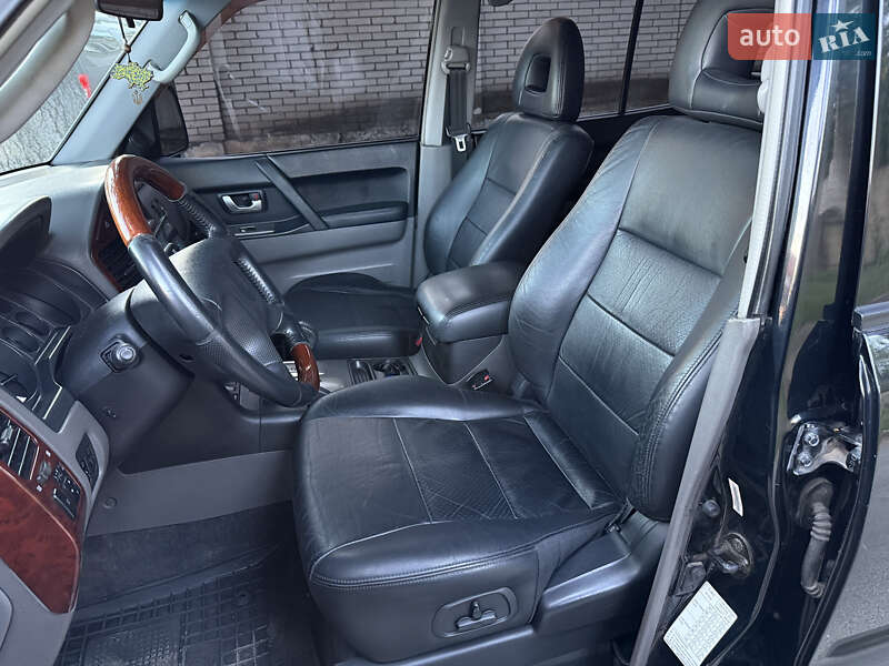 Внедорожник / Кроссовер Mitsubishi Pajero 2004 в Виннице