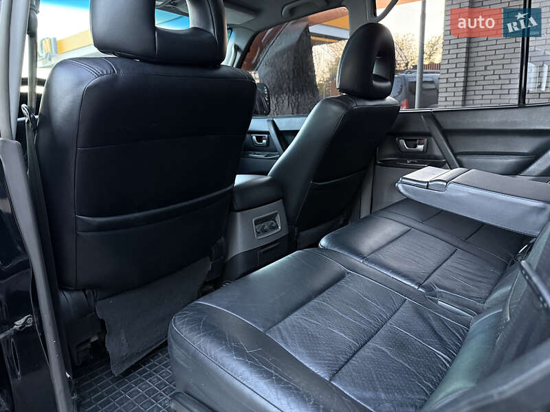 Внедорожник / Кроссовер Mitsubishi Pajero 2004 в Виннице