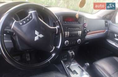 Внедорожник / Кроссовер Mitsubishi Pajero 2007 в 