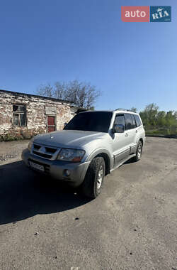 Внедорожник / Кроссовер Mitsubishi Pajero 2004 в 