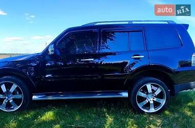 Внедорожник / Кроссовер Mitsubishi Pajero 2007 в 