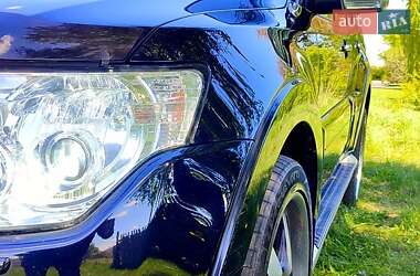 Внедорожник / Кроссовер Mitsubishi Pajero 2007 в 