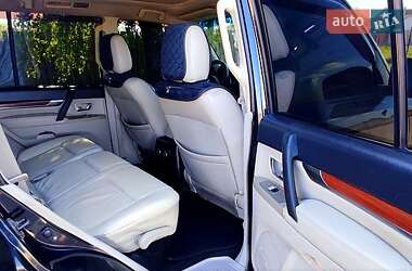 Внедорожник / Кроссовер Mitsubishi Pajero 2007 в 