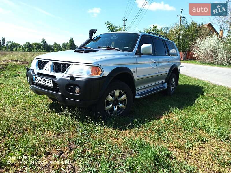 Внедорожник / Кроссовер Mitsubishi Pajero 2007 в Днепре