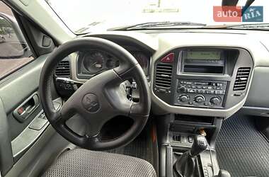 Внедорожник / Кроссовер Mitsubishi Pajero 2000 в 