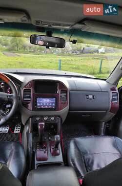 Внедорожник / Кроссовер Mitsubishi Pajero 2003 в 