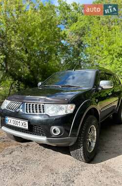 Mitsubishi Pajero 2013