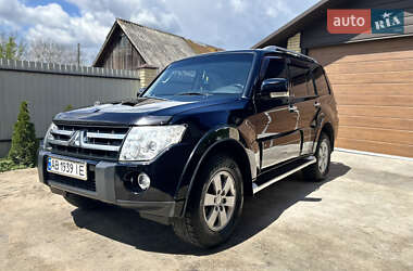 Позашляховик / Кросовер Mitsubishi Pajero 2008 в 