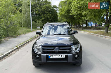 Позашляховик / Кросовер Mitsubishi Pajero 2007 в 