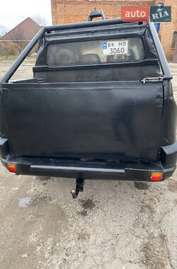 Внедорожник / Кроссовер Mitsubishi Pajero 2002 в 