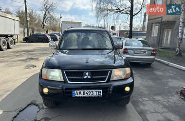 Внедорожник / Кроссовер Mitsubishi Pajero 2006 в 