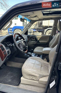 Внедорожник / Кроссовер Mitsubishi Pajero 2006 в 