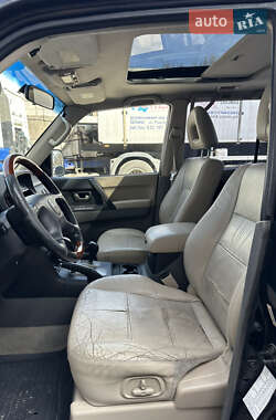Внедорожник / Кроссовер Mitsubishi Pajero 2006 в 