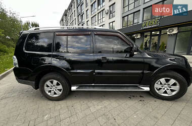 Внедорожник / Кроссовер Mitsubishi Pajero 2007 в 