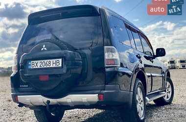 Внедорожник / Кроссовер Mitsubishi Pajero 2007 в Новояворовске