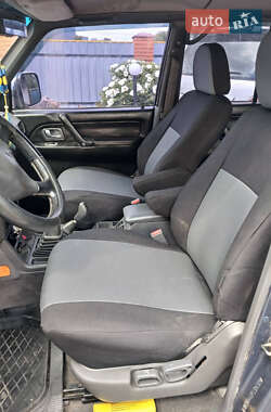 Внедорожник / Кроссовер Mitsubishi Pajero 1993 в 