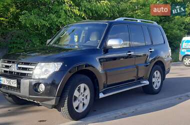 Внедорожник / Кроссовер Mitsubishi Pajero 2008 в Борисполе